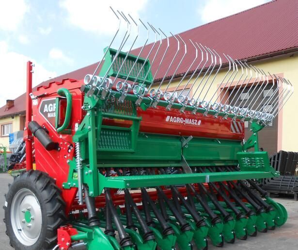 AGRO-MASZ SR-250 / SEMBRADORA - Külvimasin: pilt 2 AGRO-MASZ SR-250 / SEMBRADORA - Külvimasin: pilt 2