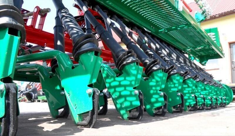 AGRO-MASZ Seed drill/ Siewnik rzędowy SR-270 - Külvimasin: pilt 1 AGRO-MASZ Seed drill/ Siewnik rzędowy SR-270 - Külvimasin: pilt 1