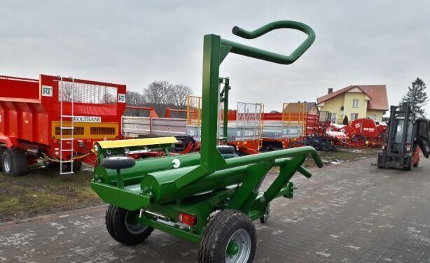 Awid Czyżew Self loading bale wrapper/ Owijarka samozaładowcza - Heinapalli mähkija: pilt 5 Awid Czyżew Self loading bale wrapper/ Owijarka samozaładowcza - Heinapalli mähkija: pilt 5