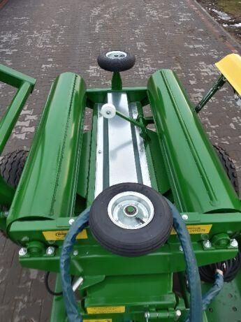 Awid Czyżew Self loading bale wrapper/ Owijarka samozaładowcza - Heinapalli mähkija: pilt 1 Awid Czyżew Self loading bale wrapper/ Owijarka samozaładowcza - Heinapalli mähkija: pilt 1