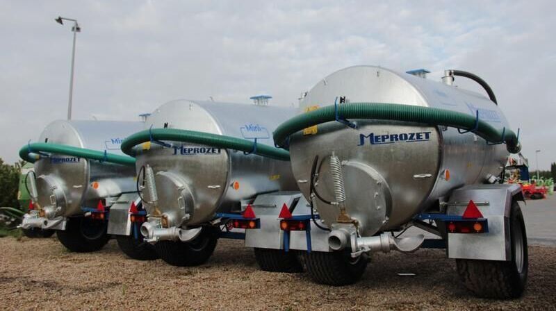 MEPROZET Güllefässer/ Slurry tanker/ Wóz asenizacyjny 5000 l / Cisterna d - Lägapütt: pilt 1 MEPROZET Güllefässer/ Slurry tanker/ Wóz asenizacyjny 5000 l / Cisterna d - Lägapütt: pilt 1