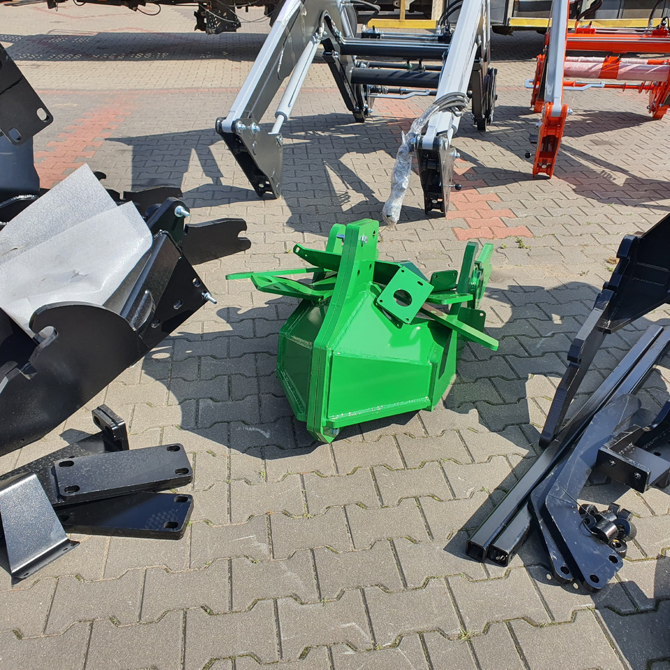 METAL-TECHNIK Tytan MT-03 John Deere - Esilaadur traktorile - Traktor: pilt 2 METAL-TECHNIK Tytan MT-03 John Deere - Esilaadur traktorile - Traktor: pilt 2