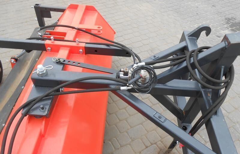 METAL-TECHNIK Zamiatarka 1,6/Sweeper - Hari - Tänavapühkimismasin: pilt 1 METAL-TECHNIK Zamiatarka 1,6/Sweeper - Hari - Tänavapühkimismasin: pilt 1