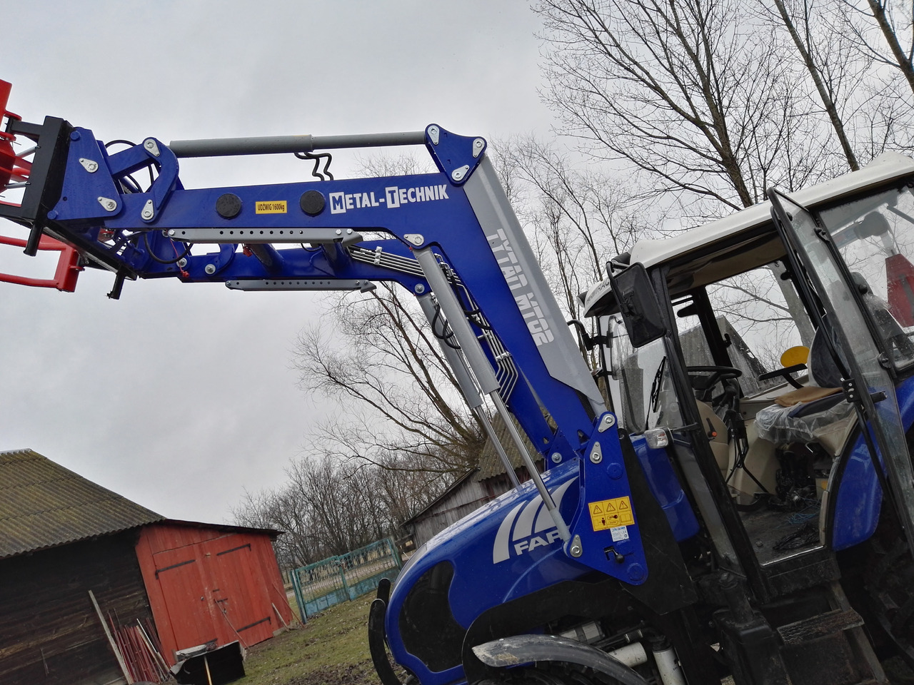 Metal-Technik Frontlader LANDINI / Ładowacz czołowy do LANDINI - Esilaadur traktorile - Traktor: pilt 2 Metal-Technik Frontlader LANDINI / Ładowacz czołowy do LANDINI - Esilaadur traktorile - Traktor: pilt 2