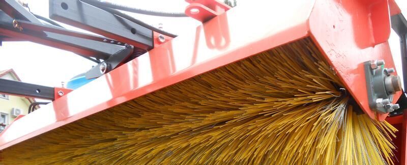 Metal-technik Sweeper/ Zamiatarka 2,4*M - Hari - Kommunaal-/ Erisõiduk: pilt 4 Metal-technik Sweeper/ Zamiatarka 2,4*M - Hari - Kommunaal-/ Erisõiduk: pilt 4