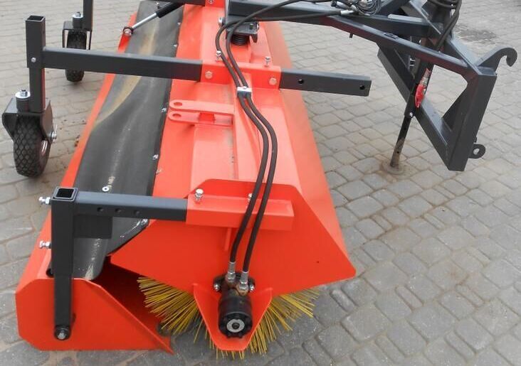Metal-technik Sweeper/ Zamiatarka 2,4*M - Hari - Kommunaal-/ Erisõiduk: pilt 2 Metal-technik Sweeper/ Zamiatarka 2,4*M - Hari - Kommunaal-/ Erisõiduk: pilt 2