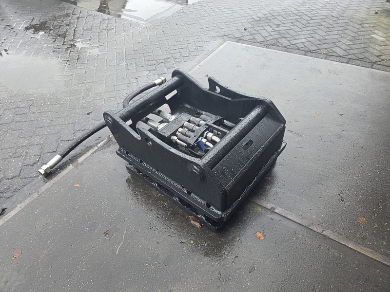 Kopplaat steelwrist oq80 oilquick 80 - Kiirühendus - Ehitusmasinad: pilt 3 Kopplaat steelwrist oq80 oilquick 80 - Kiirühendus - Ehitusmasinad: pilt 3