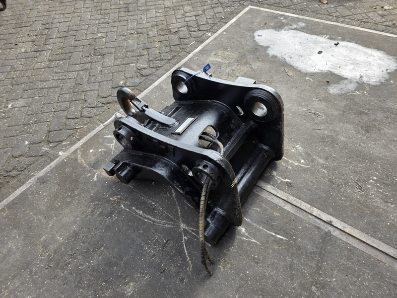 Snelwissel cw45 coupler verachtert coupler cw45 verachtert - Kiirühendus - Ehitusmasinad: pilt 5 Snelwissel cw45 coupler verachtert coupler cw45 verachtert - Kiirühendus - Ehitusmasinad: pilt 5