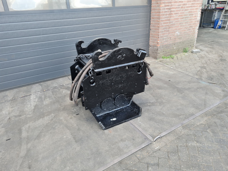Trilblok cw 30 vibration plate dehaco npk verachtert cat - Vibraatorplaat: pilt 2 Trilblok cw 30 vibration plate dehaco npk verachtert cat - Vibraatorplaat: pilt 2