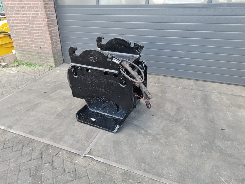 Trilblok cw 30 vibration plate dehaco npk verachtert cat - Vibraatorplaat: pilt 1 Trilblok cw 30 vibration plate dehaco npk verachtert cat - Vibraatorplaat: pilt 1