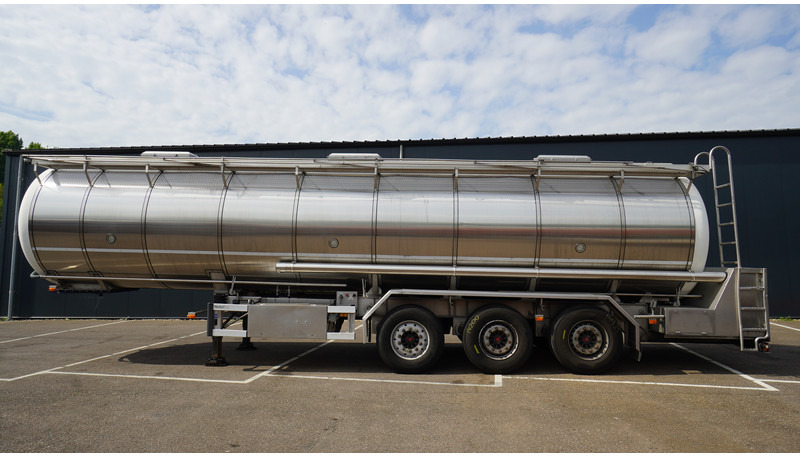 Burg 3 AXLE FOOD TRAILER 38.200LTR - Tsistern poolhaagis: pilt 1 Burg 3 AXLE FOOD TRAILER 38.200LTR - Tsistern poolhaagis: pilt 1