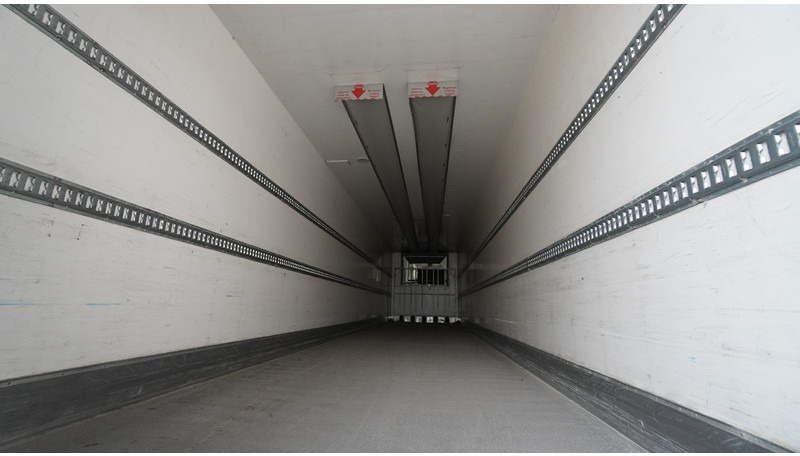 Chereau 3 AXLE FRIGO TRAILER THERMO KING SLX-E 300 - Külmutiga poolhaagis: pilt 4 Chereau 3 AXLE FRIGO TRAILER THERMO KING SLX-E 300 - Külmutiga poolhaagis: pilt 4