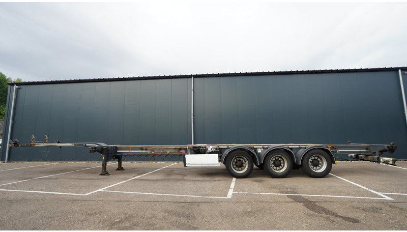 D-Tec 3 AXLE MULTI CONTAINER TRANSPORT TRAILER EXTENDABLE 45 FT - Konteinerveduk/ Tõstukiga poolhaagis: pilt 1 D-Tec 3 AXLE MULTI CONTAINER TRANSPORT TRAILER EXTENDABLE 45 FT - Konteinerveduk/ Tõstukiga poolhaagis: pilt 1