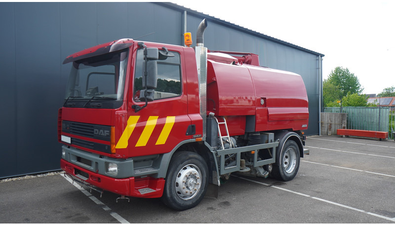 DAF 65.180 ATI STREET SWEPER RH DRIVE MANUAL GARBOX 96.000KM - Tänavapühkimismasin: pilt 3 DAF 65.180 ATI STREET SWEPER RH DRIVE MANUAL GARBOX 96.000KM - Tänavapühkimismasin: pilt 3