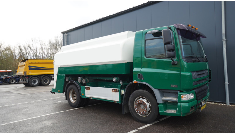 DAF 75.250 FUEL TANK TRUCK 11.300LTR 783.400KM - Tsisternauto: pilt 4 DAF 75.250 FUEL TANK TRUCK 11.300LTR 783.400KM - Tsisternauto: pilt 4
