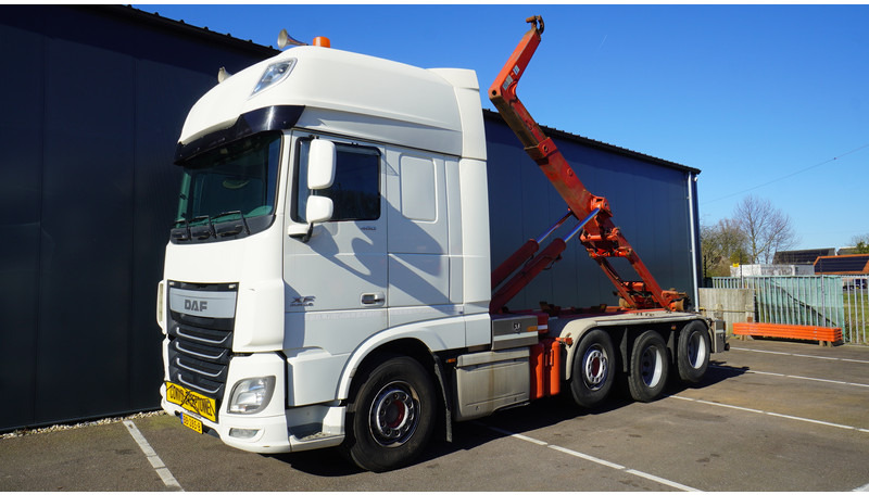 DAF XF460 8X2 HOOKARM SYSTEM TRUCK - Konkstõstukiga veoauto: pilt 2 DAF XF460 8X2 HOOKARM SYSTEM TRUCK - Konkstõstukiga veoauto: pilt 2