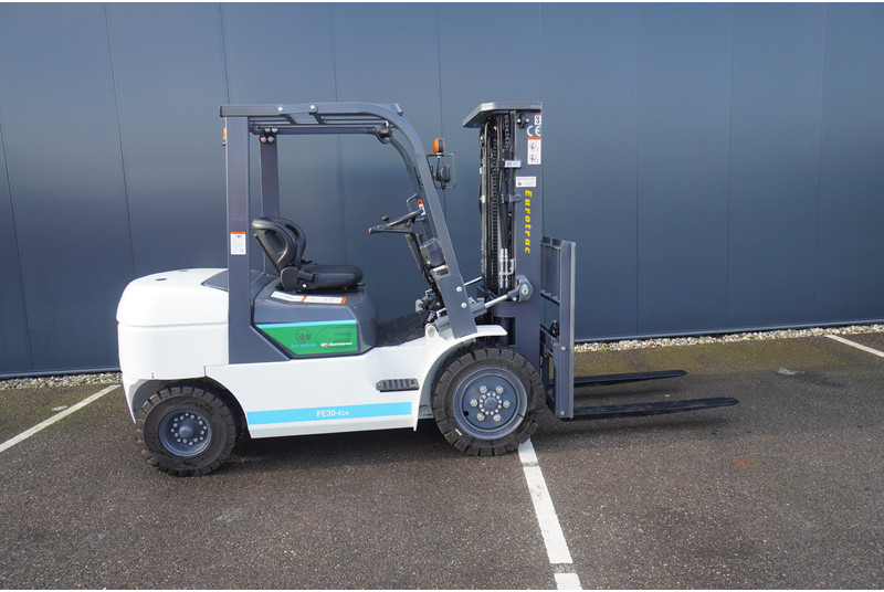 Eurotrac FE 30 ECO ELECTRIC FORKLIFT - Ehitusmasinad: pilt 3 Eurotrac FE 30 ECO ELECTRIC FORKLIFT - Ehitusmasinad: pilt 3
