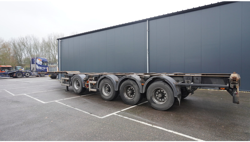Floor 4 AXLE BREAKER CONTAINER TRAILER - Konteinerveduk/ Tõstukiga poolhaagis: pilt 4 Floor 4 AXLE BREAKER CONTAINER TRAILER - Konteinerveduk/ Tõstukiga poolhaagis: pilt 4
