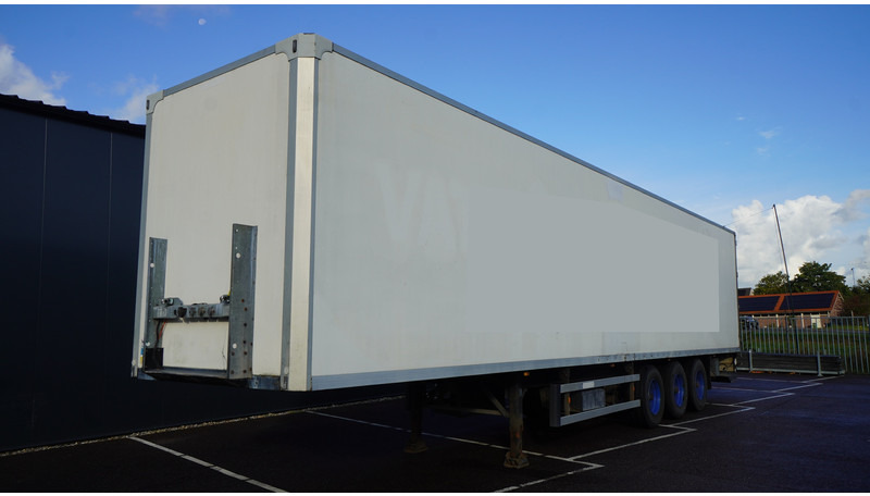 Groenewegen 3 AXLE CLOSED BOX - Furgoonpoolhaagis: pilt 2 Groenewegen 3 AXLE CLOSED BOX - Furgoonpoolhaagis: pilt 2