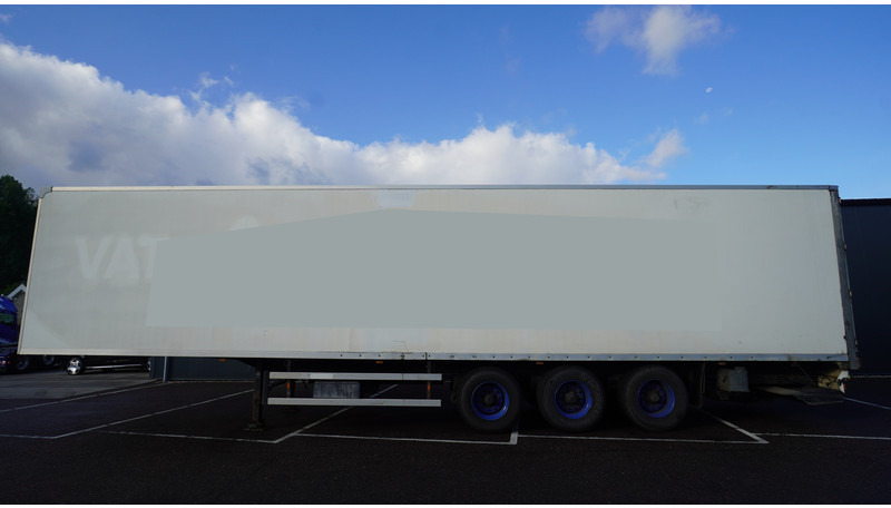 Groenewegen 3 AXLE CLOSED BOX - Furgoonpoolhaagis: pilt 1 Groenewegen 3 AXLE CLOSED BOX - Furgoonpoolhaagis: pilt 1
