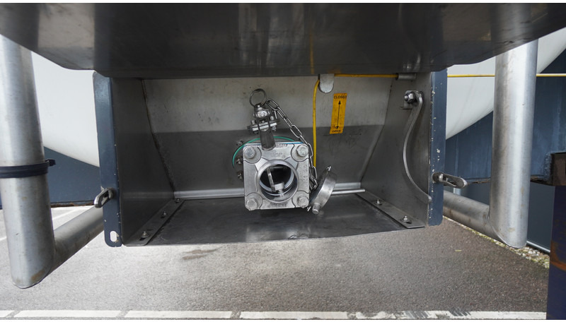 Van Hool 20FT TANK 28.000ltr Drop off system 2 Compartiments - Lisaseade: pilt 4 Van Hool 20FT TANK 28.000ltr Drop off system 2 Compartiments - Lisaseade: pilt 4