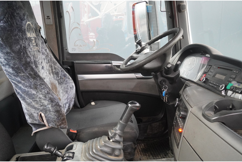 MAN TGS 35.400 8x4 HOOKARM SYSTEM MANUAL GEARBOX - Konkstõstukiga veoauto: pilt 5 MAN TGS 35.400 8x4 HOOKARM SYSTEM MANUAL GEARBOX - Konkstõstukiga veoauto: pilt 5