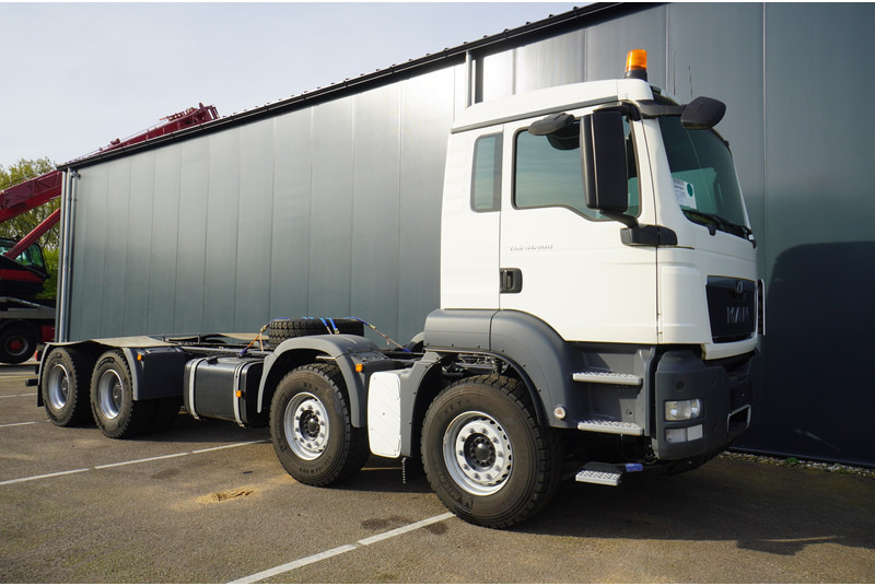 MAN TGS41.400 8X4 BB-WW NEW UNUSED CHASSIS EURO3 - Kabiinišassiiga veoauto: pilt 4 MAN TGS41.400 8X4 BB-WW NEW UNUSED CHASSIS EURO3 - Kabiinišassiiga veoauto: pilt 4