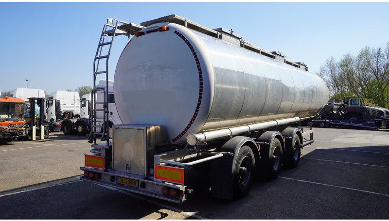Magyar 3 AXLE FOOD TANK TRAILER 41.410LTR - Tsistern poolhaagis: pilt 5 Magyar 3 AXLE FOOD TANK TRAILER 41.410LTR - Tsistern poolhaagis: pilt 5