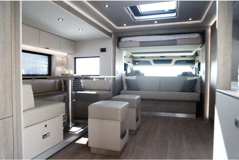 Matkaauto Mercedes-Benz ACTROS 2651 6X2 STX CAMPER POP-OUT MOTORHOME: pilt 7