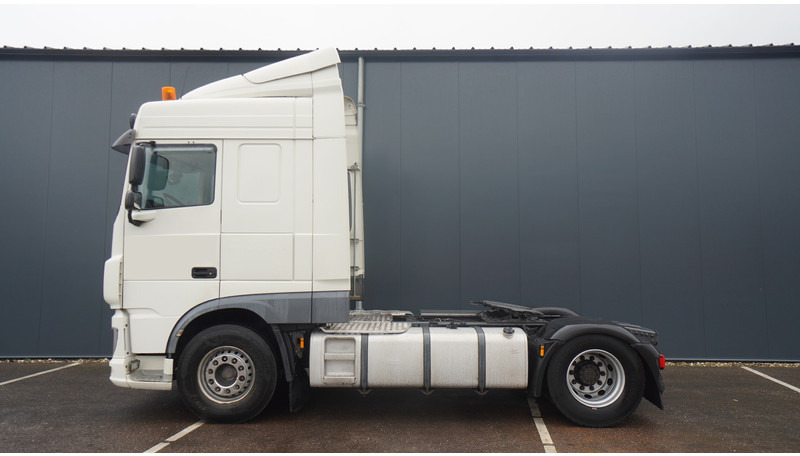 DAF XF 440 EURO 6 SPACECAB - Sadulveok: pilt 1 DAF XF 440 EURO 6 SPACECAB - Sadulveok: pilt 1