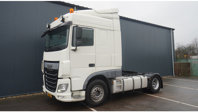 DAF XF 440 EURO 6 SPACECAB - Sadulveok: pilt 3 DAF XF 440 EURO 6 SPACECAB - Sadulveok: pilt 3