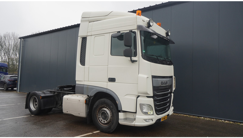 DAF XF 440 SPACECAB EURO 6 - Sadulveok: pilt 4 DAF XF 440 SPACECAB EURO 6 - Sadulveok: pilt 4