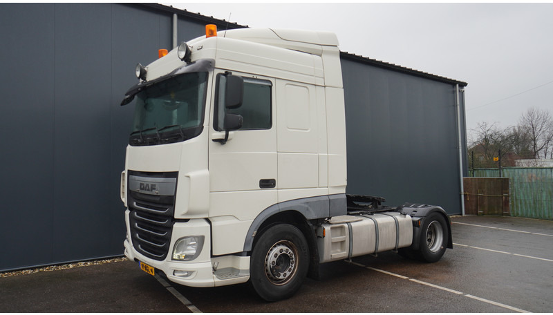 DAF XF 440 SPACECAB EURO 6 - Sadulveok: pilt 3 DAF XF 440 SPACECAB EURO 6 - Sadulveok: pilt 3