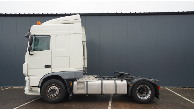 DAF XF 440 SPACECAB EURO 6 - Sadulveok: pilt 1 DAF XF 440 SPACECAB EURO 6 - Sadulveok: pilt 1