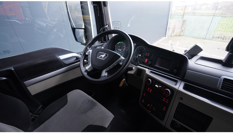 MAN TGX 18.500 XXL MEGA 639.000KM - Sadulveok: pilt 5 MAN TGX 18.500 XXL MEGA 639.000KM - Sadulveok: pilt 5