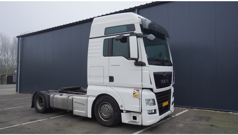 MAN TGX 18.500 XXL MEGA 752.000KM - Sadulveok: pilt 4 MAN TGX 18.500 XXL MEGA 752.000KM - Sadulveok: pilt 4