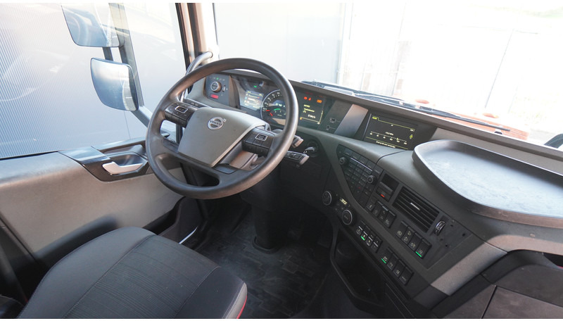 Volvo FH 420 ADR 6X2 EURO 6 - Sadulveok: pilt 5 Volvo FH 420 ADR 6X2 EURO 6 - Sadulveok: pilt 5