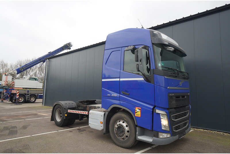 Volvo FH 420 ADR EURO 6 733.000km - Sadulveok: pilt 4 Volvo FH 420 ADR EURO 6 733.000km - Sadulveok: pilt 4