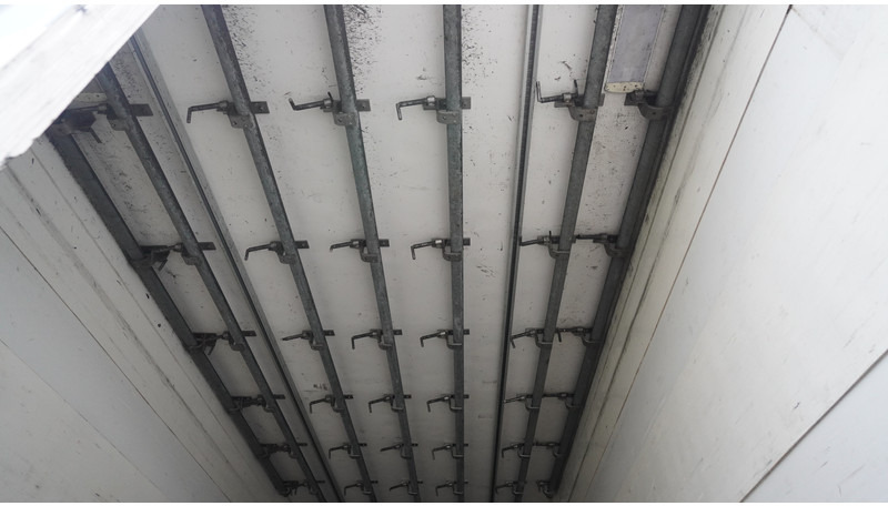 Van Eck 3 AXLE FRIGO WITH MEAT HOOK SYSTEM - Külmutiga poolhaagis: pilt 4 Van Eck 3 AXLE FRIGO WITH MEAT HOOK SYSTEM - Külmutiga poolhaagis: pilt 4