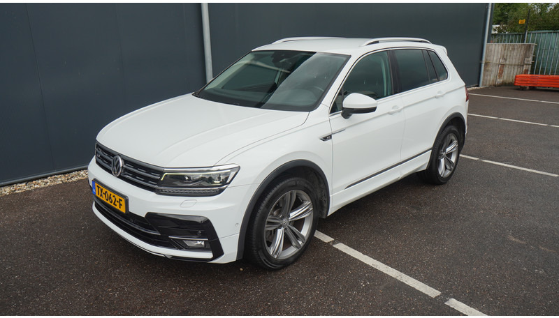 Volkswagen Tiguan 2.0 TDI R LINE 4MOTION - Väikebuss, Mikrobuss: pilt 4 Volkswagen Tiguan 2.0 TDI R LINE 4MOTION - Väikebuss, Mikrobuss: pilt 4