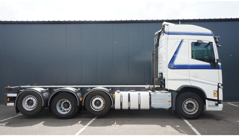 Volvo FH 460 8X2 20 FT CONTAINER TRANSPORT TRUCK - Konteinerveduk/ Tõstukiga veoauto: pilt 2 Volvo FH 460 8X2 20 FT CONTAINER TRANSPORT TRUCK - Konteinerveduk/ Tõstukiga veoauto: pilt 2