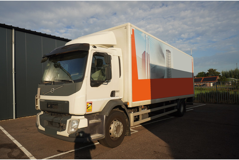 Volvo FL 280 CLOSED BOX BROKEN ENGINE NOT DRIVABLE - Kasti veoauto: pilt 2 Volvo FL 280 CLOSED BOX BROKEN ENGINE NOT DRIVABLE - Kasti veoauto: pilt 2