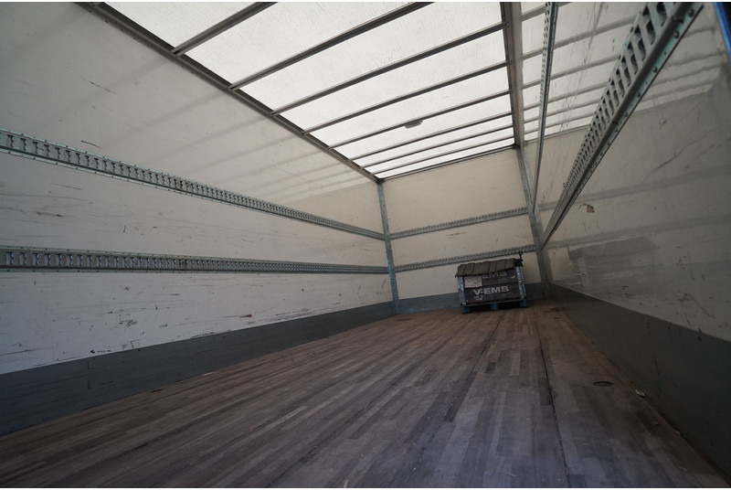 Volvo FL 280 CLOSED BOX BROKEN ENGINE NOT DRIVABLE - Kasti veoauto: pilt 4 Volvo FL 280 CLOSED BOX BROKEN ENGINE NOT DRIVABLE - Kasti veoauto: pilt 4