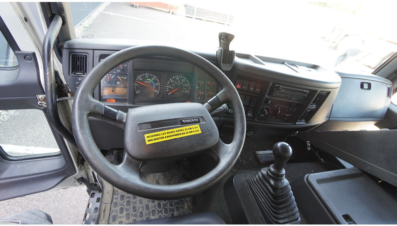Volvo FL 6.220 CLOSED BOX 444.000KM MANUAL GEARBOX - Kasti veoauto: pilt 5 Volvo FL 6.220 CLOSED BOX 444.000KM MANUAL GEARBOX - Kasti veoauto: pilt 5