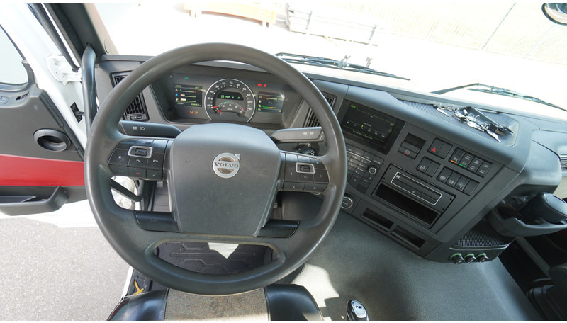 Volvo FMX 460 8X4 OPEN BOX WITH HIAB X-HIPRO 232 E-3 CRANE - Kraanaga veoauto: pilt 5 Volvo FMX 460 8X4 OPEN BOX WITH HIAB X-HIPRO 232 E-3 CRANE - Kraanaga veoauto: pilt 5