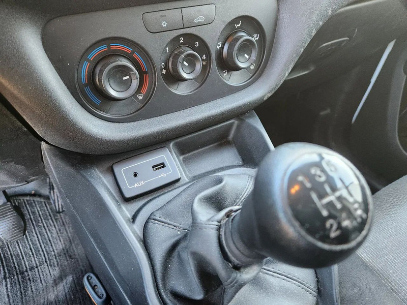 Väike kaubik Fiat Doblò Maxi, 2017, 188000km, Airco,Parksens, Tuv. First owner: pilt 16