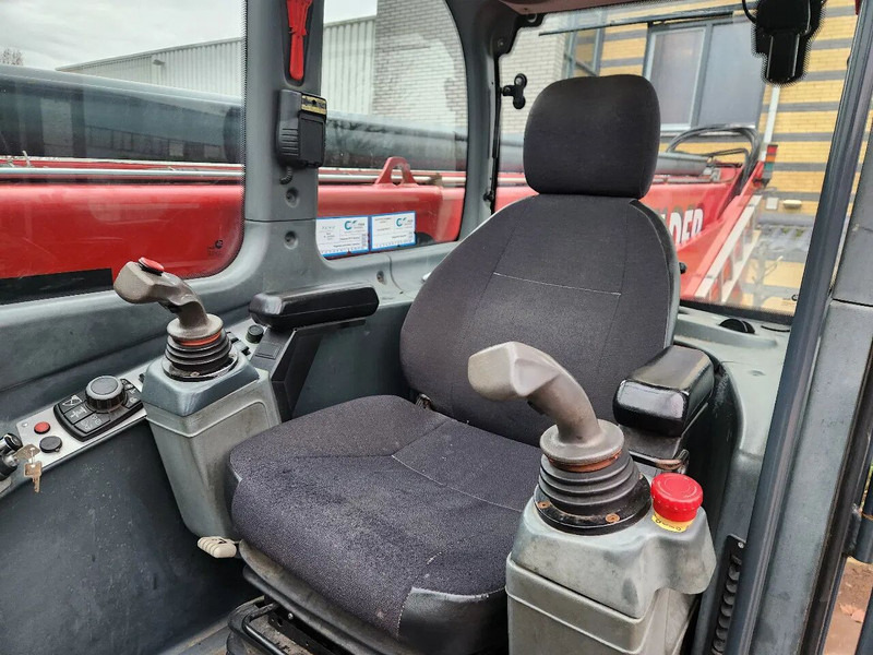 MAGNI RTH5.39S, 39m,8807H, 5000kg, 2016, Airco, Remote, Like new - Laadur: pilt 3 MAGNI RTH5.39S, 39m,8807H, 5000kg, 2016, Airco, Remote, Like new - Laadur: pilt 3