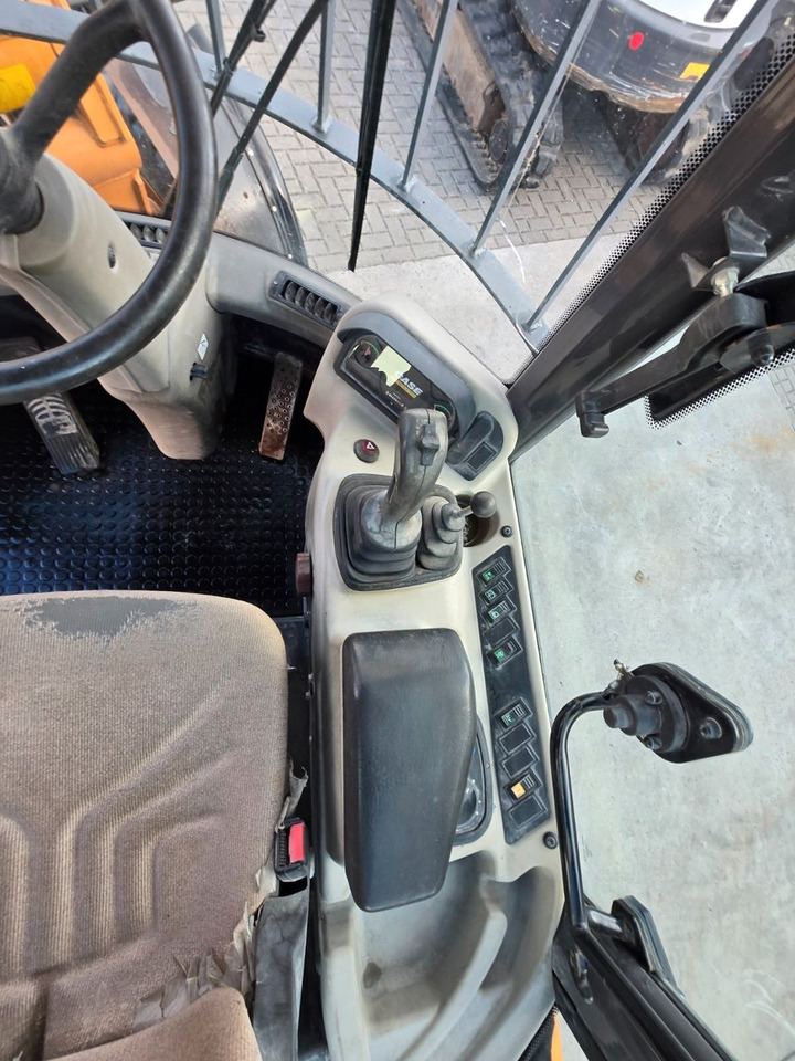 Rataslaadur Case 21E: pilt 12