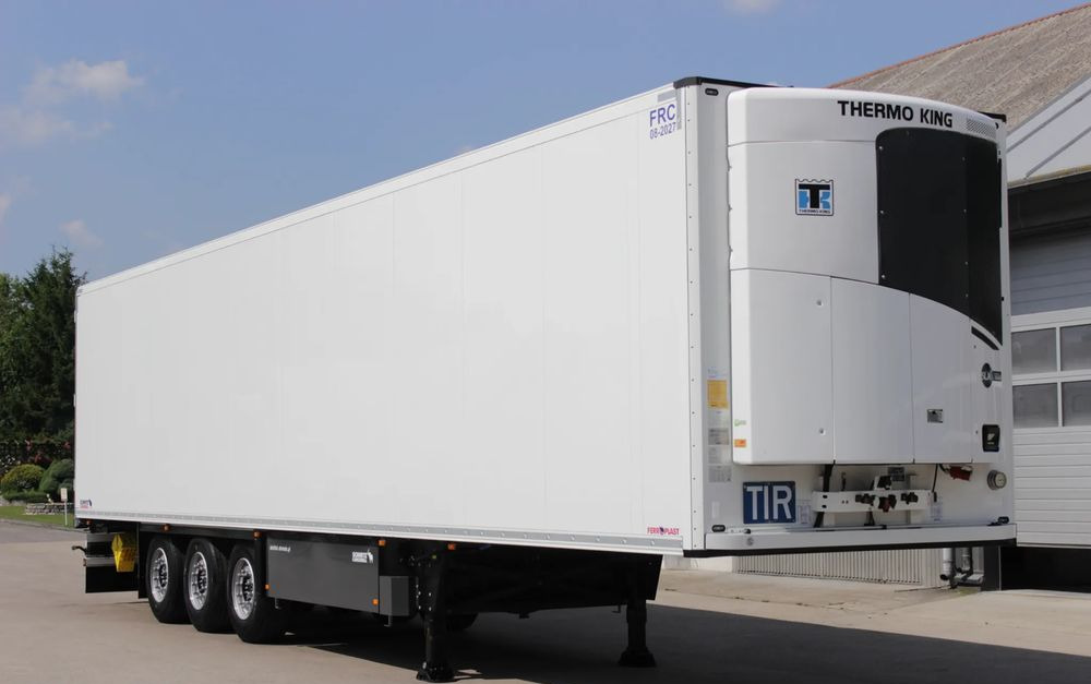 Schmitz Cargobull FP 60 Thermo King SLXi 300 / DOPPELSTOCK / Oś Podnoszona /JAK NOWA / ŚCIANA 7 CM / - Külmutiga poolhaagis: pilt 3 Schmitz Cargobull FP 60 Thermo King SLXi 300 / DOPPELSTOCK / Oś Podnoszona /JAK NOWA / ŚCIANA 7 CM / - Külmutiga poolhaagis: pilt 3
