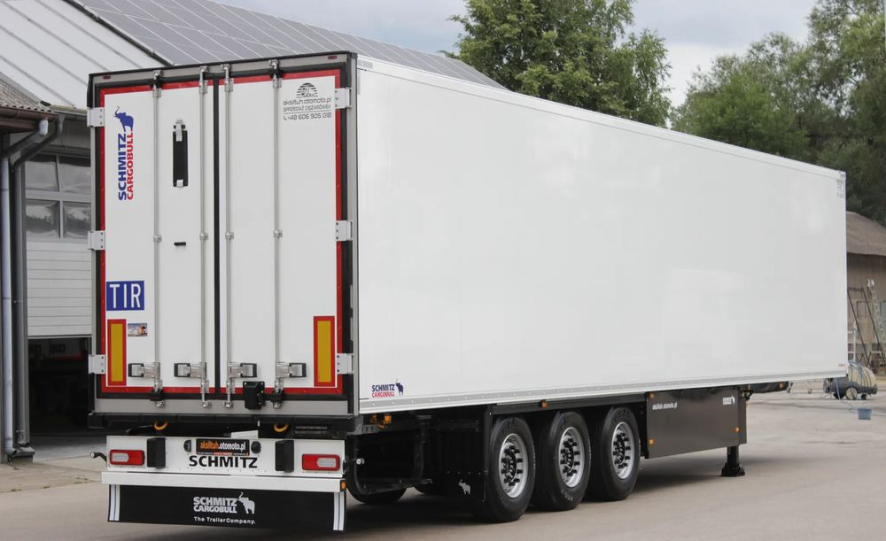 Schmitz Cargobull FP 60 V7 Thermo King SLXi 300 / ŚWIATŁA LED / JAK NOWA / ŚCIANA 7 CM / - Külmutiga poolhaagis: pilt 2 Schmitz Cargobull FP 60 V7 Thermo King SLXi 300 / ŚWIATŁA LED / JAK NOWA / ŚCIANA 7 CM / - Külmutiga poolhaagis: pilt 2